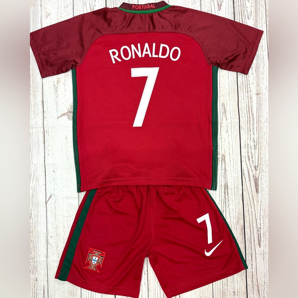 YOUTH Ronaldo Nike (Jersey + Shorts) Kit Portugal Soccer Set (LARGE) (28) - Picture 2 of 7